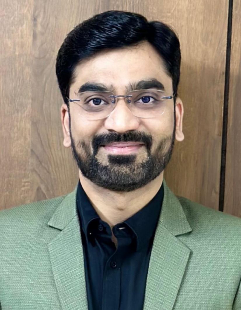 Dr. Rakesh Saradava