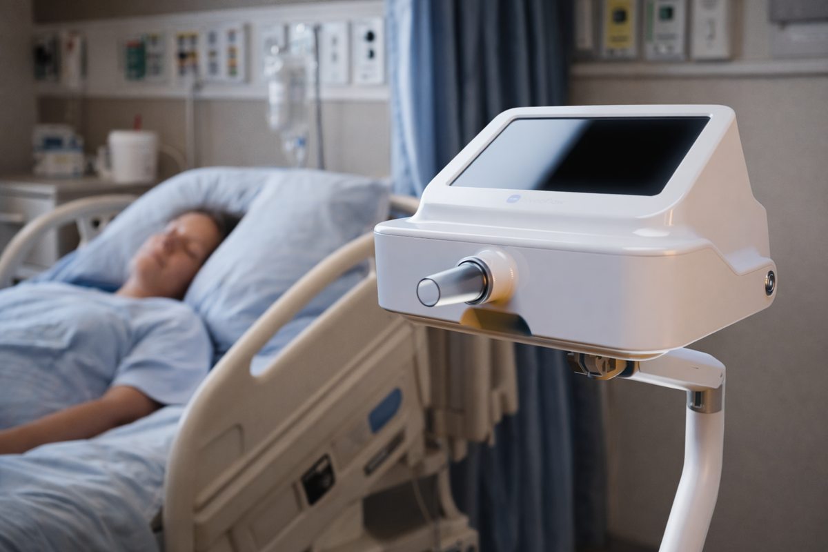 An alveoflow system at a hospital bedside
